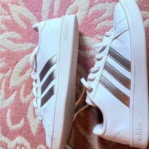 Adidas Size 6.5 White and Silver Sneakers